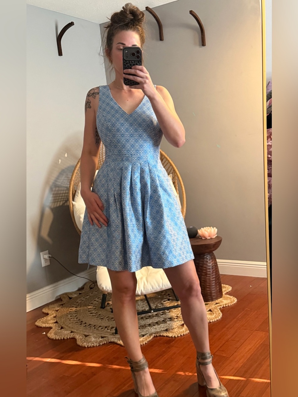 Banana Republic Blue Floral V-Neck Fit & Flare Dress